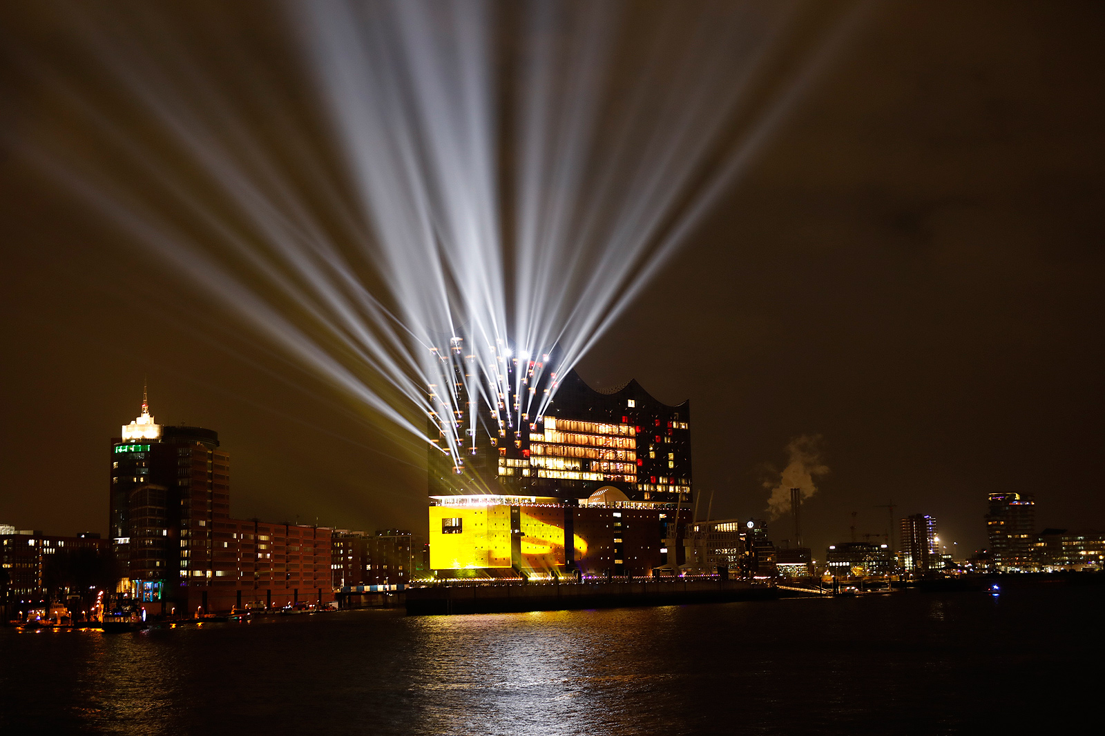Panasonic 31,000 lumen projection in use at Elbphilharmonie in Hamburg
