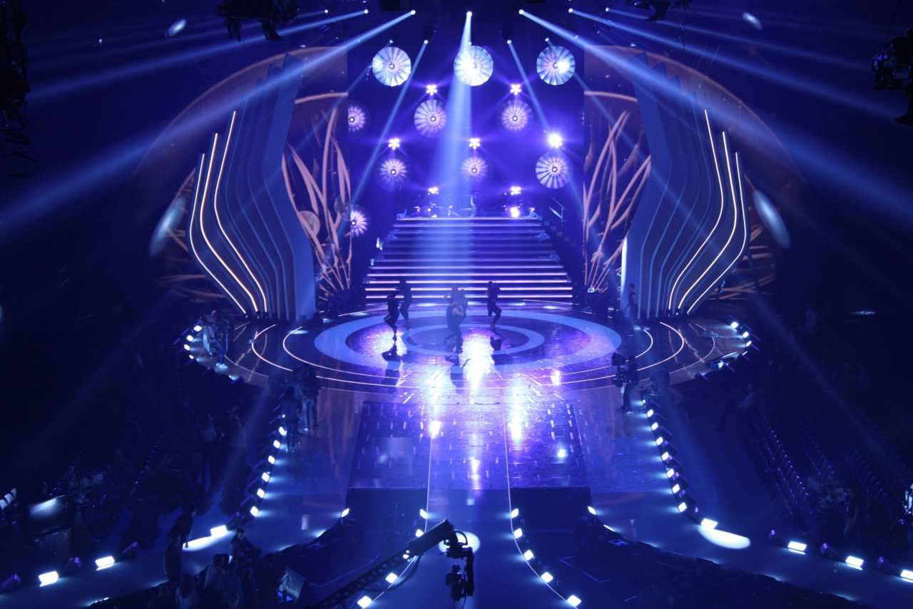 The spectacular, full-scale production was broadcast live from the König Pilsener Arena in Oberhausen