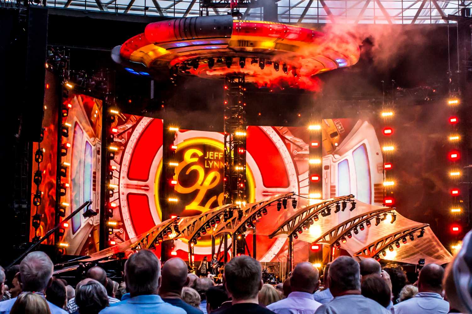 ELO - Alone in the Universe at Wembley (photo: Kris Goodman)