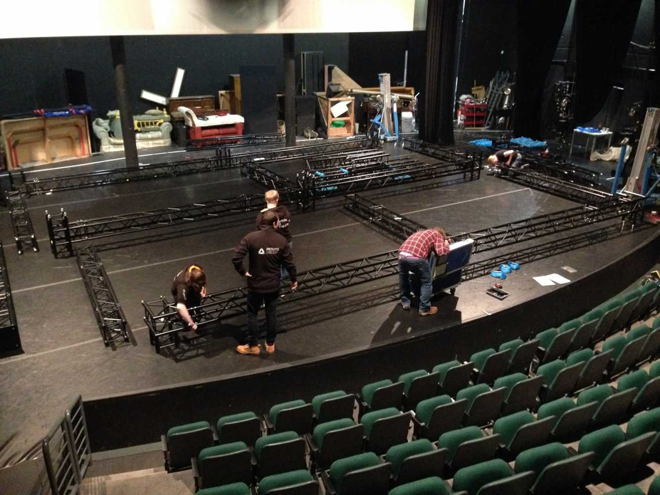 The Prolyte team assists Scottish Dance Theatre