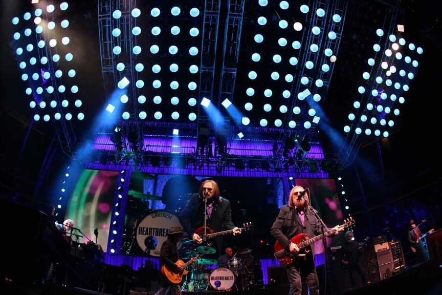 Tom Petty and the Heartbreakers on their 40th anniversary tour (photo: Todd Kaplan)