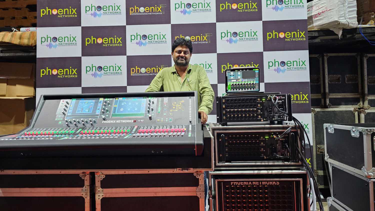 Animesh Mishra of Phoenix Networks with the new gear from A&H