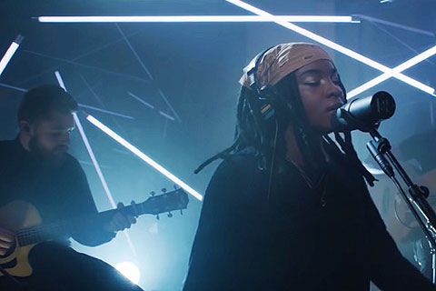 Alpha 60 RGB Wand Kits added highlights to an absorbing performance by Ray BLK for Deezer Next