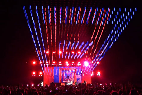 The Red Hot Chili Peppers’ lighting rig features the Solaris Flare