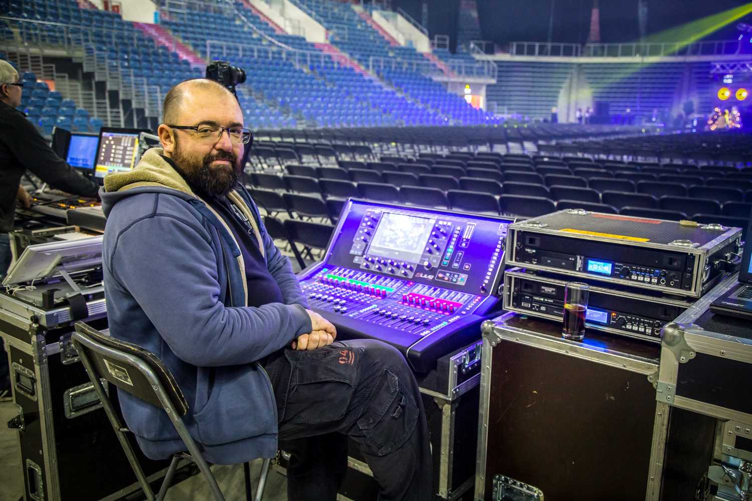 FOH engineer Damian Kubacki at the controls