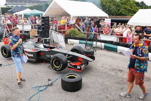 Paul Robson (right) and Lee Dennison introduce the Pit Stop Challenge.