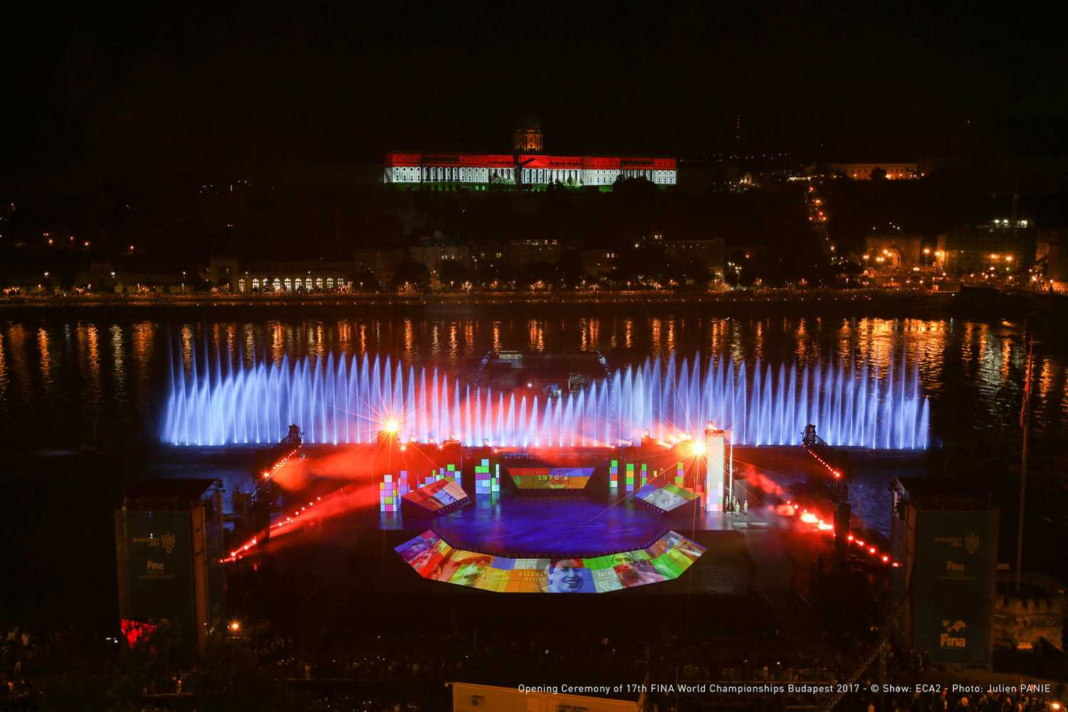 The spectacular opening ceremony (photo: Julien Panie)