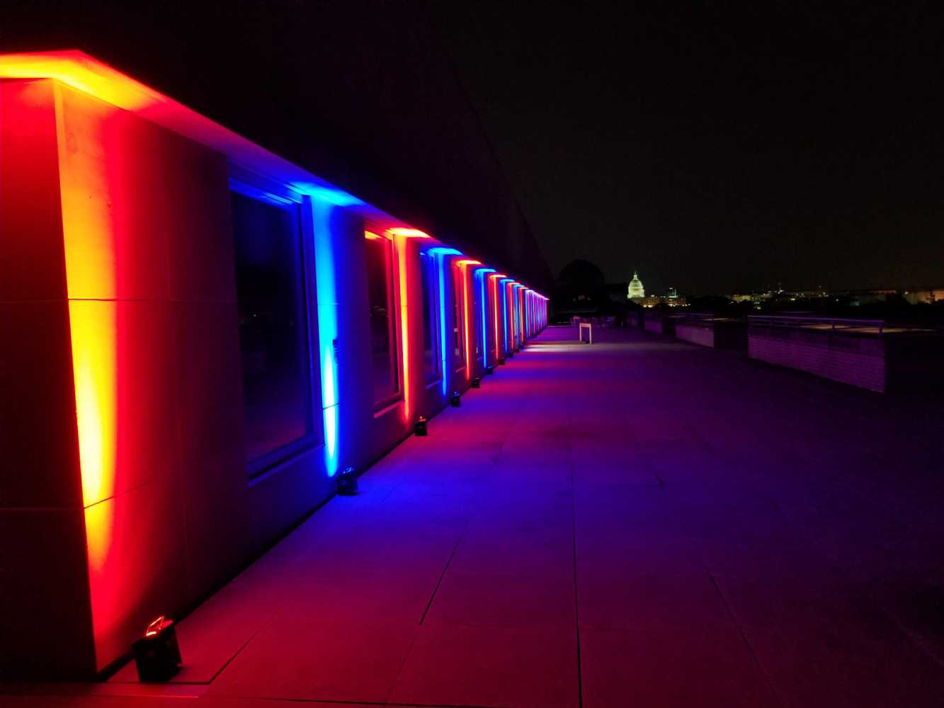 The colour scheme represented the themes of American history found throughout the museum