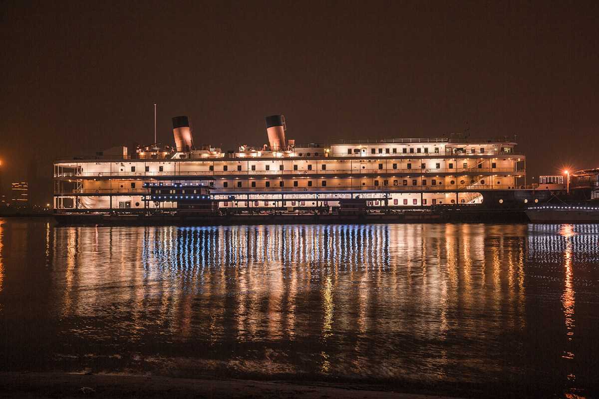 The drift-style experience show is held on a steam ship that cruises the Yangtze River