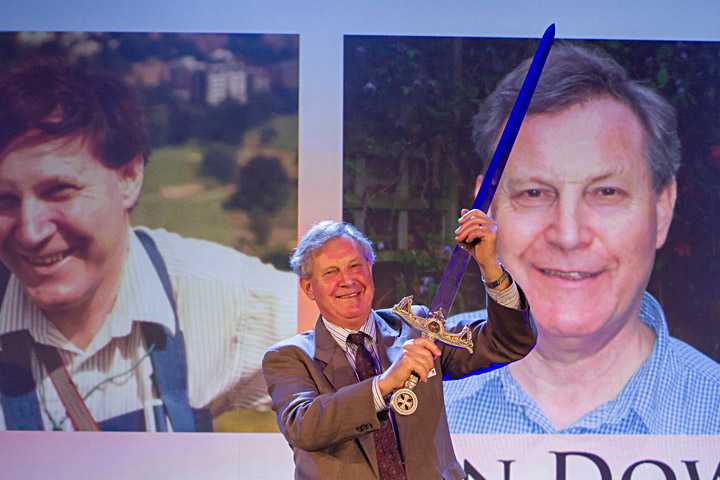 Ian Dow collecting his Lifetime Recognition Award during the Knight of Illumination awards ceremony in 2013 (photo: KOI Awards)