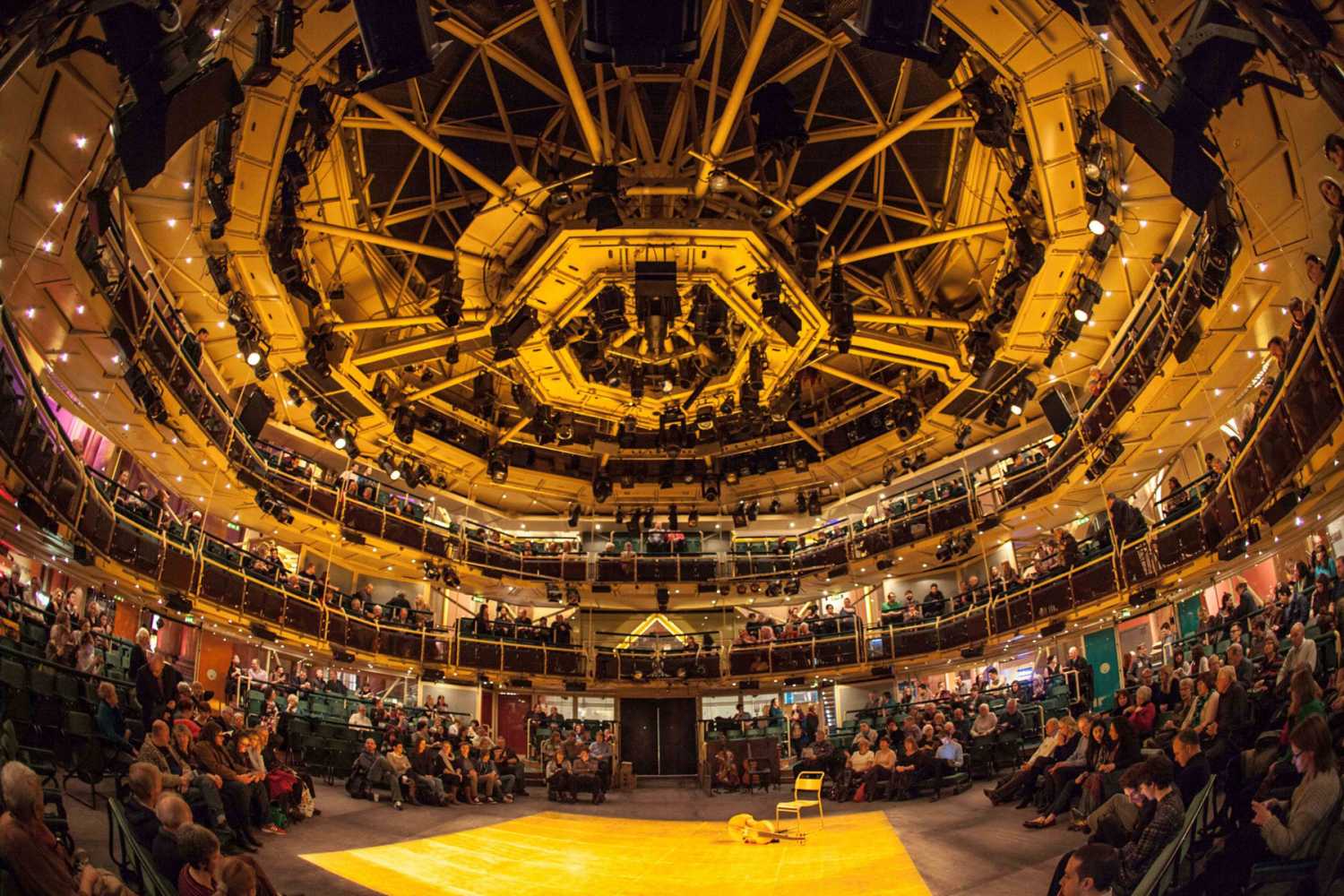 Manchester’s Royal Exchange is an in-the-round-theatre rather than a traditional proscenium arch space