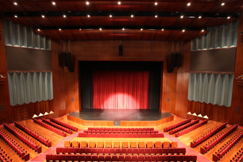 J&C Joel carried out a full installation of the theatre’s stage engineering solutions and drapery