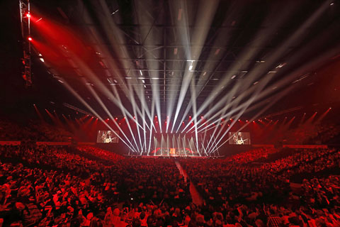 The Sun Arena in Pretoria features a house moving light rig of 90 dynamic Robe fixtures (photo: Duncan Riley)