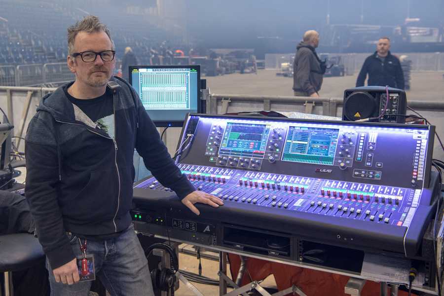 FOH engineer Steve Pattison