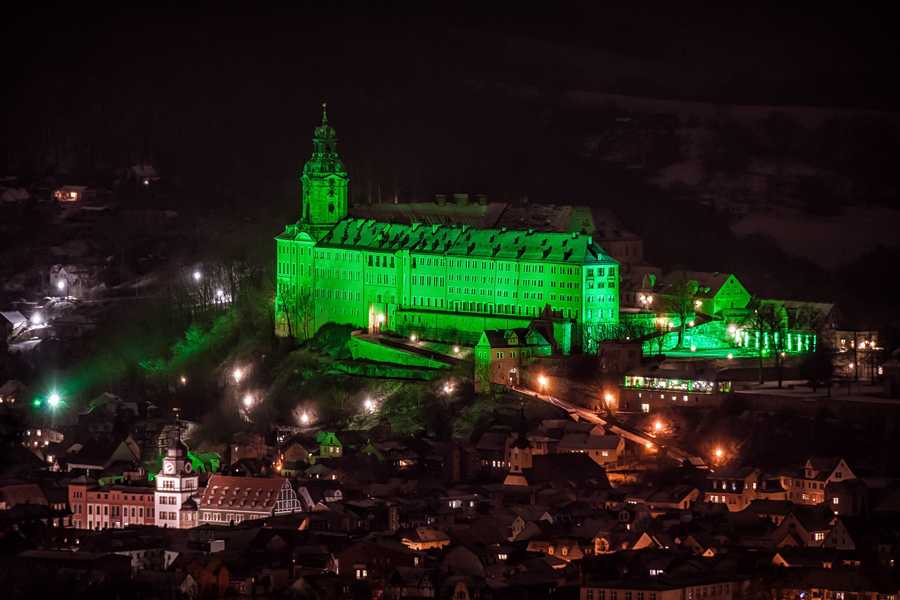 Heidecksburg castle goes green on St Patrick’s Day (photo: Tommy Pekruhl)