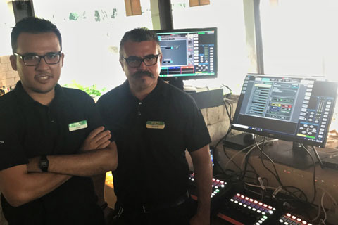 Sound engineer Diego Andrade and head of audio Eduardo Urbina