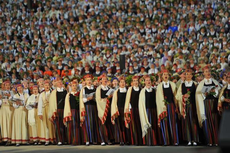 The event was celebrated with an epic event featuring a choir of 16,5000 voices