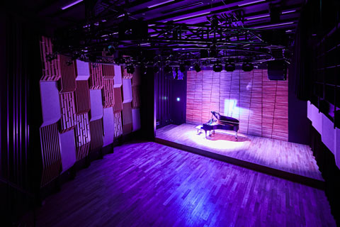 Studio Tanta chose Ayrton lighting products for its rehearsal studios