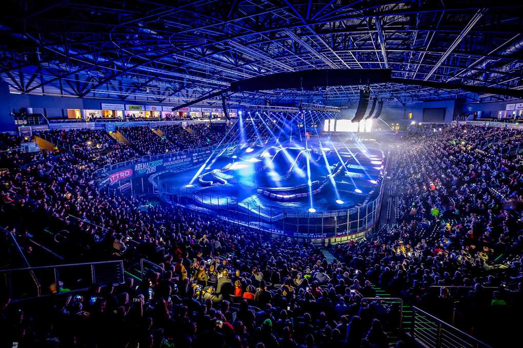 HSL supplied lighting, video and rigging for the event (photo: Arena Sports Live)