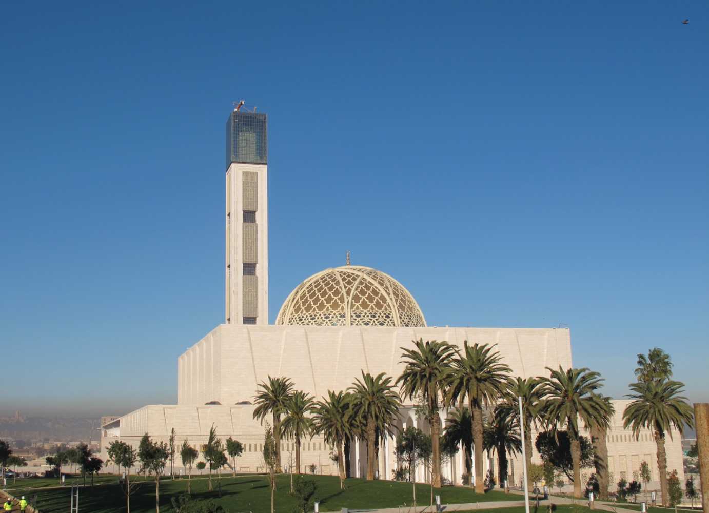 The Djamaâ el Djazaïr Mosque, located by the Bay of Algiers