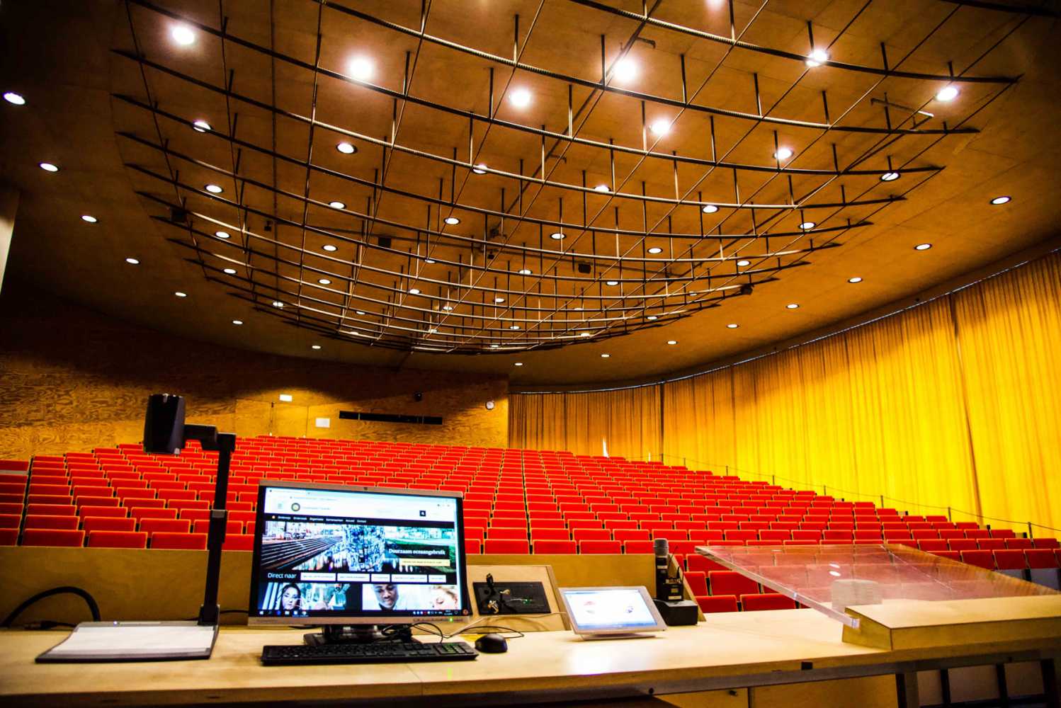 Utrecht University was the setting for a three-year audio installation of Shure equipment