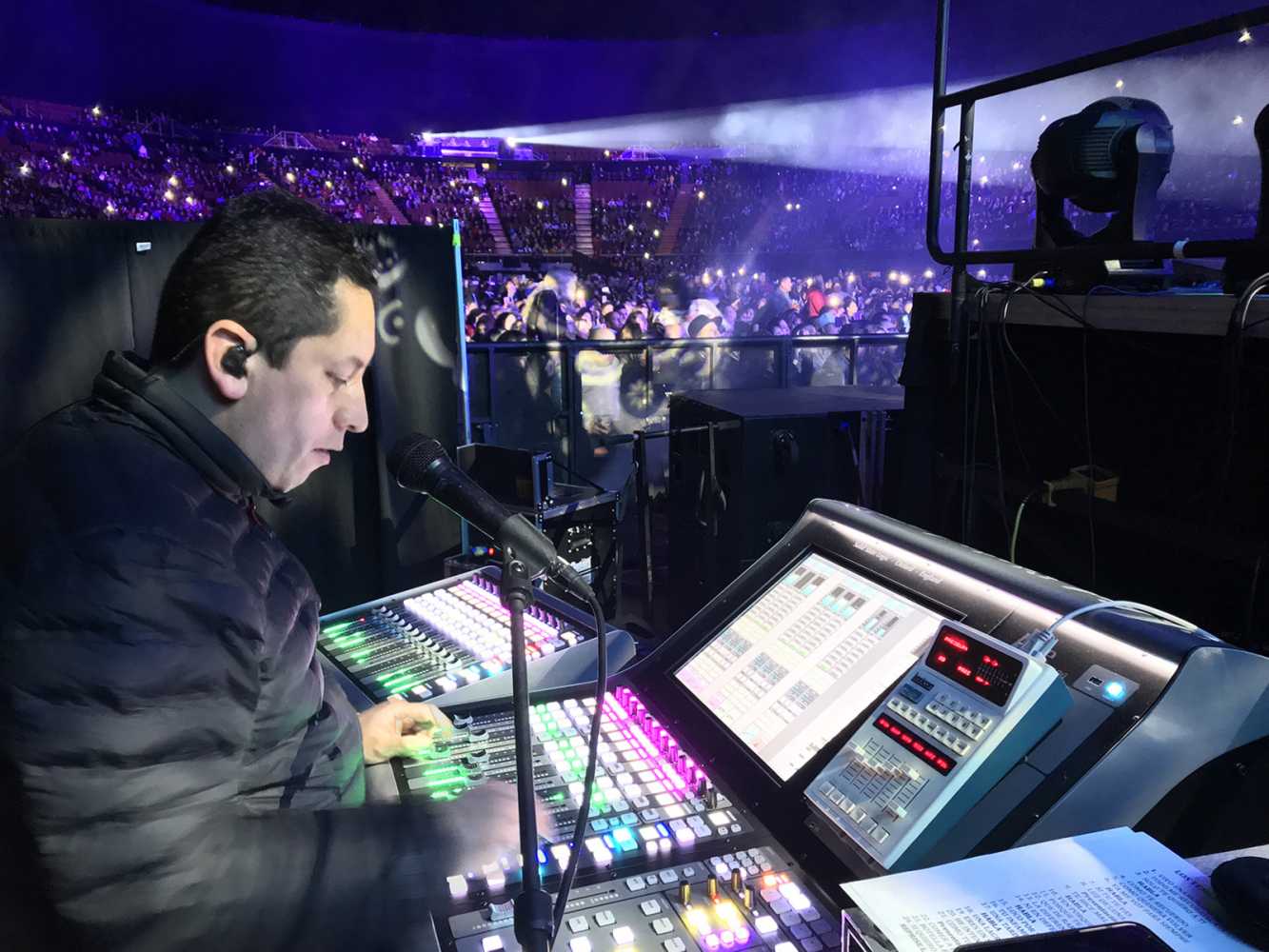 FOH engineer on tour with the new SSL L100