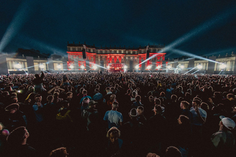 EDM at the 17th century stately home, Hopetoun House