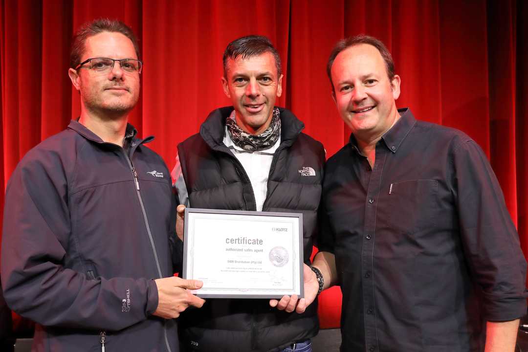 Frederic Kromberg from Klotz (right) with DWR’s Bruce (left) and Duncan Riley
