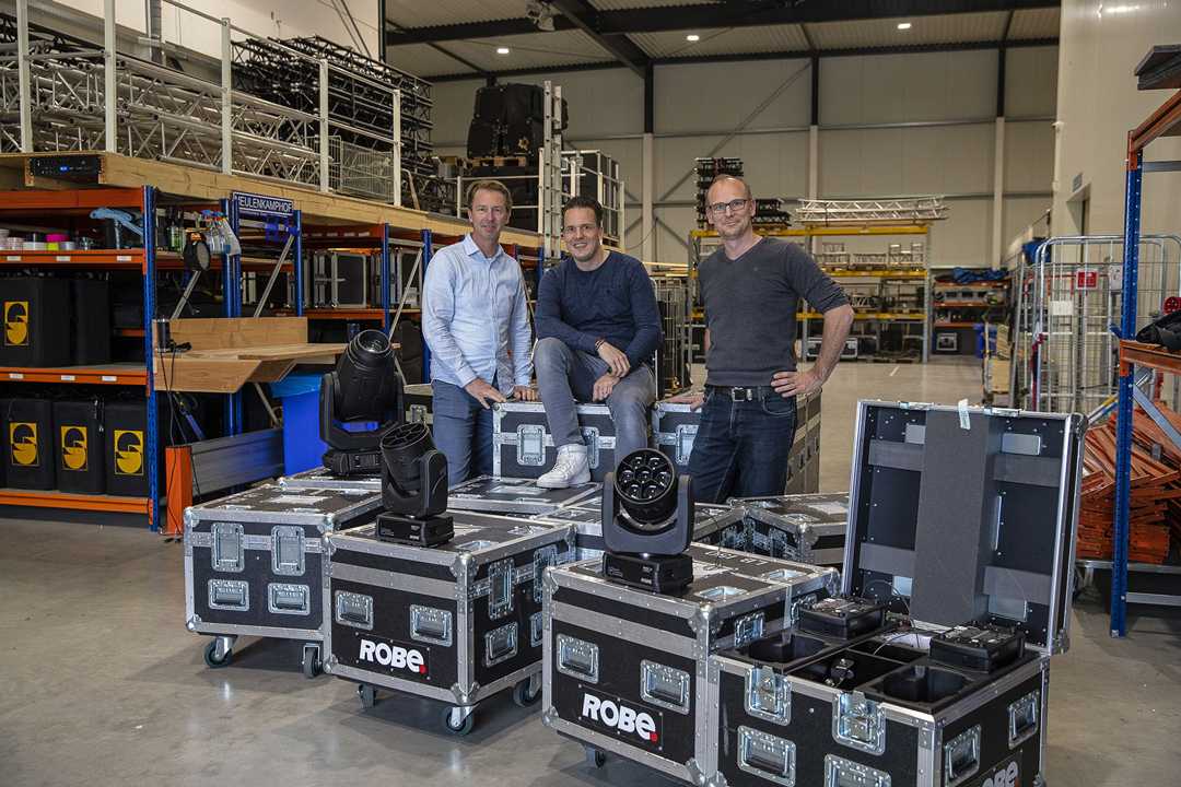 Jeroen van Aalst from Controllux (left) with Guus and Remko (photo: Louise Stickland)