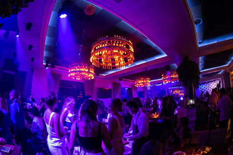 Doble B is the latest new venue to enhance Cancun’s vibrant nightlife scene