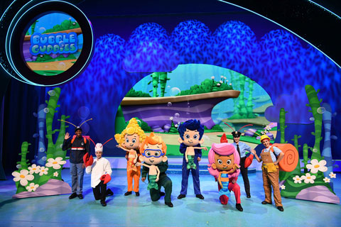 The show features many Nickelodeon characters