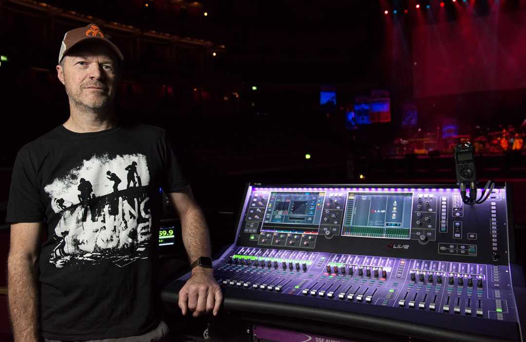 FOH engineer Rik Elliss with the dLive S5000 surface