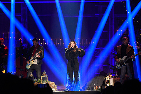 Carola played 12 sold-out festive shows at the Slottsladan in Steninge Slottsby (photo: Karin Törnblom)