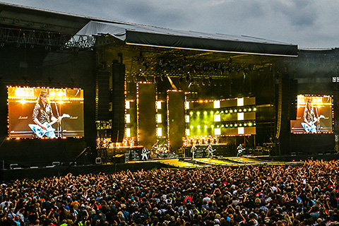 The anniversary tour visited stadiums and venues across the country