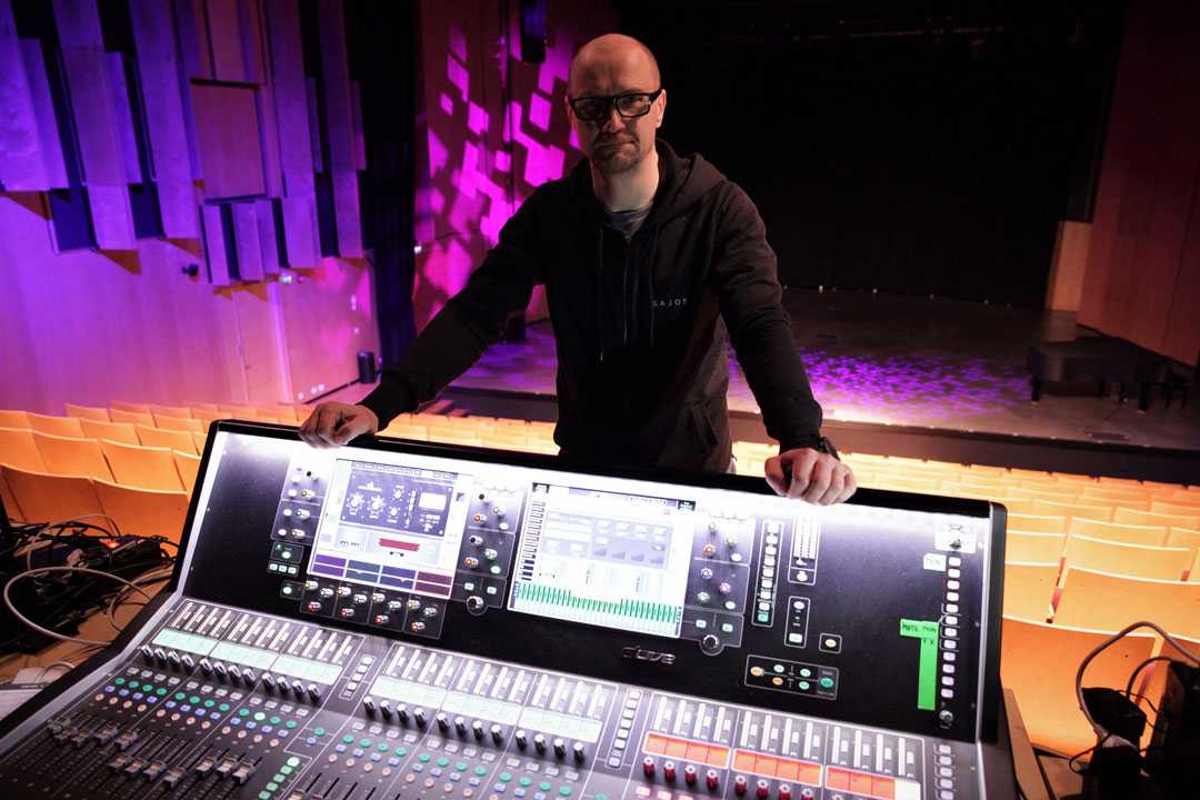 Lead engineer Janne Lappalainen with the dLive