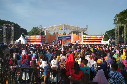 Karnaval SCTV is broadcast live from several major cities throughout Indonesia