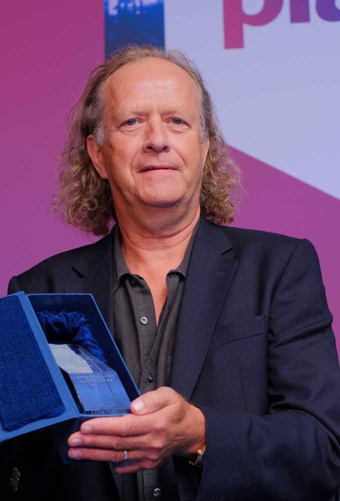 Alan Jacobi collecting his Gottelier Award at the PLASA Show in 2018