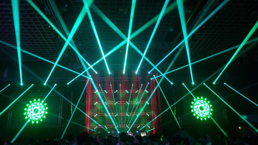 The lighting design ‘wrapped itself around the music’