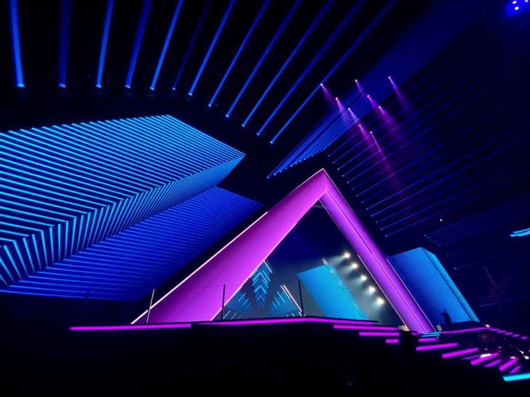 The Hippotizer Karst+ Media Servers video mapped 450sq.m of LED screen