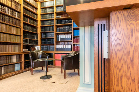 Key to the library’s attraction as a venue is its integrated audio-visual facilities