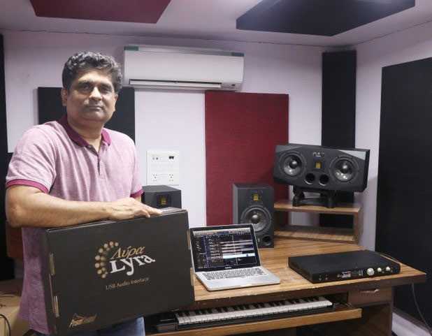 Pankaj Kumar with Prism Sound’s Lyra