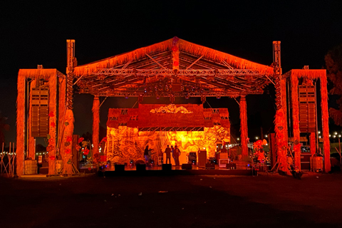 The main Baan Sabai live stage