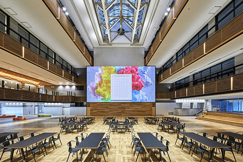 The Christie laser projector displays vibrant images on the ‘kinetic wall’ in the atrium