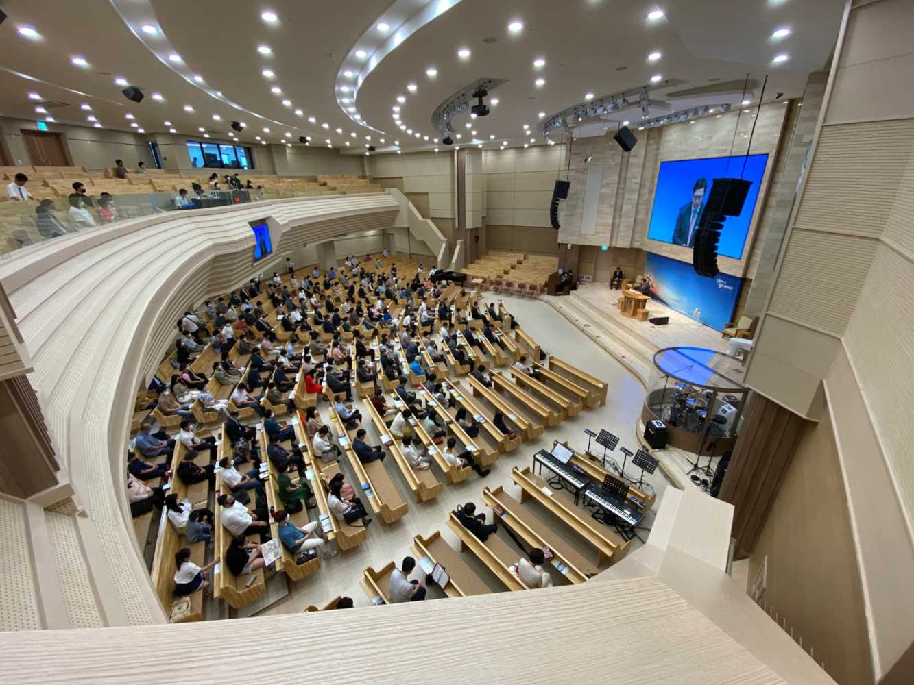 Yeomkwang Church is a 117,790sq.ft facility comprising a Vision Centre and a main hall