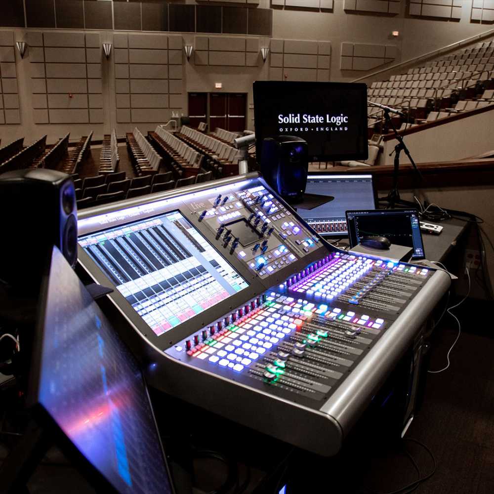 The church’s new L350 console is integrated on a Dante network