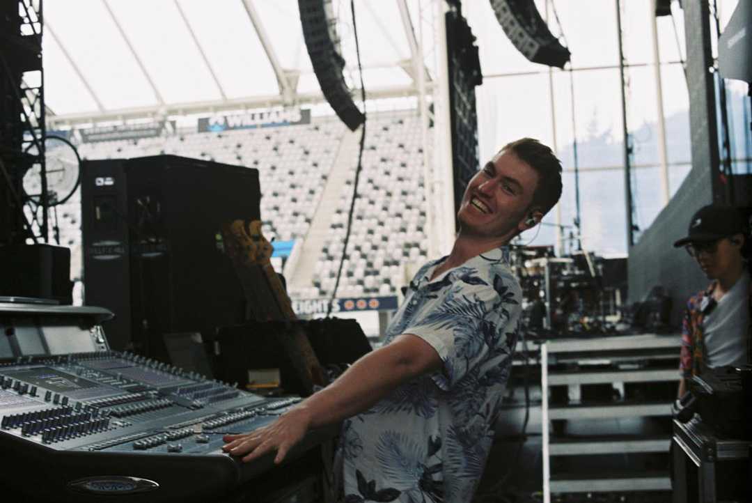 Monitor engineer David O’Brien chose a DiGiCo SD7