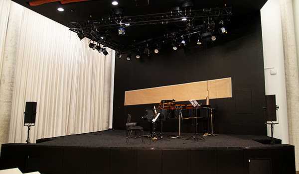 The university concert hall is used for concerts of all musical genres as well as lectures