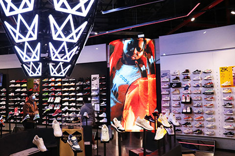 The Sportscene store is now home to a new, custom Pixel Plus digital signage screen