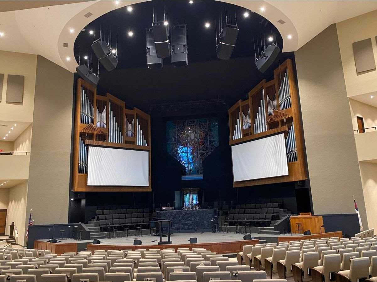 Ford AV deployed 10 Fulcrum Acoustic AH4 Higher-Output Coaxial Horns in a semi-circle above the altar for the main coverage