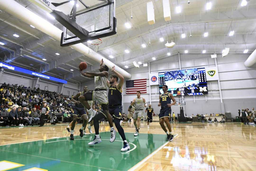 Wayne State Warriors officially opened their university’s new basketball arena (photo: Jose Juarez)